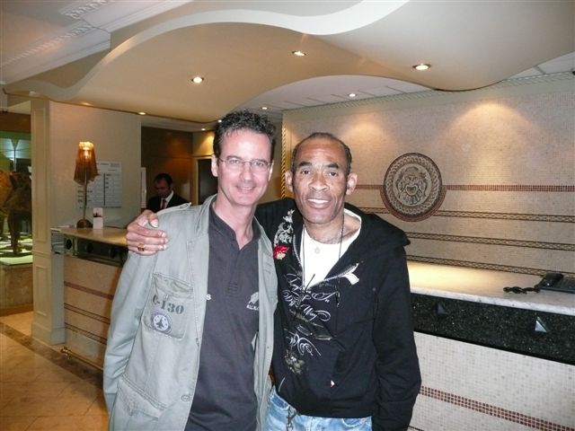 Lire la suite à propos de l’article COLLECTOR DU SHOW-BIZ