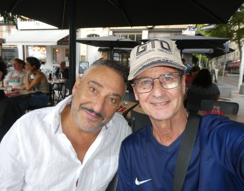 Lire la suite à propos de l’article DANI LARY A LYON.