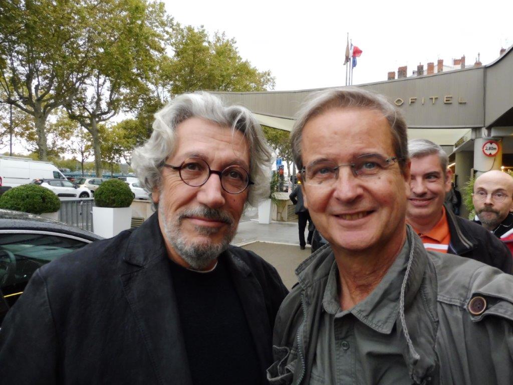 Lire la suite à propos de l’article LE  » LATE « AVEC ALAIN CHABAT.