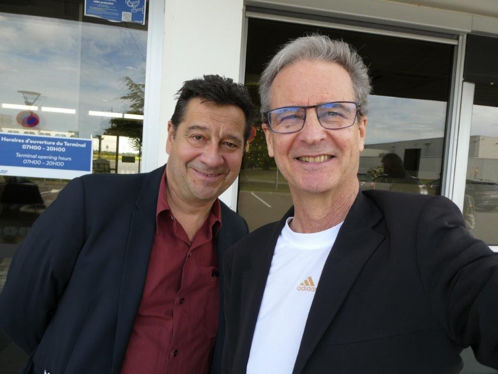 Lire la suite à propos de l’article LAURENT GERRA A L&rsquo;AEROPORT DE BRON.