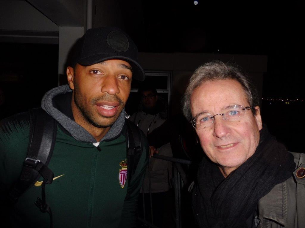 Lire la suite à propos de l’article THIERRY HENRY EN  » BLEU « .