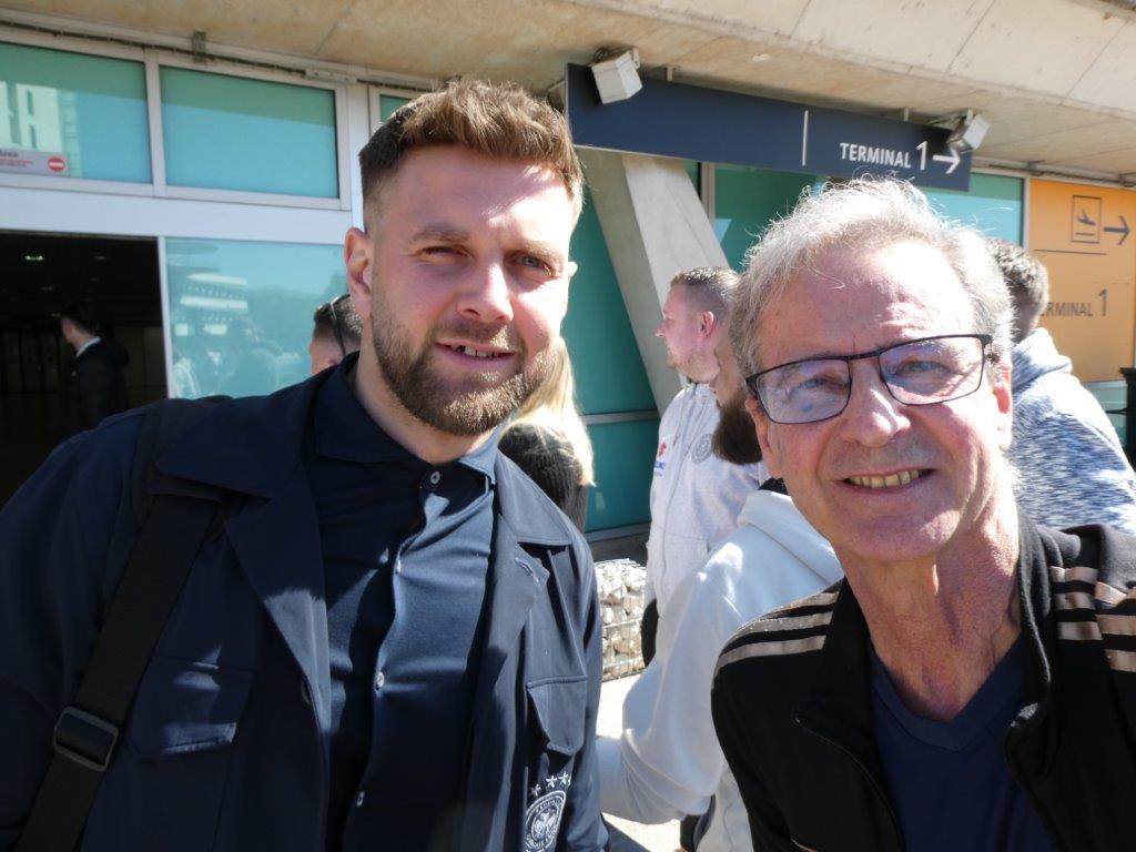 Lire la suite à propos de l’article LIGUE DES CHAMPIONS – DEMI-FINALES  » ALLER « .