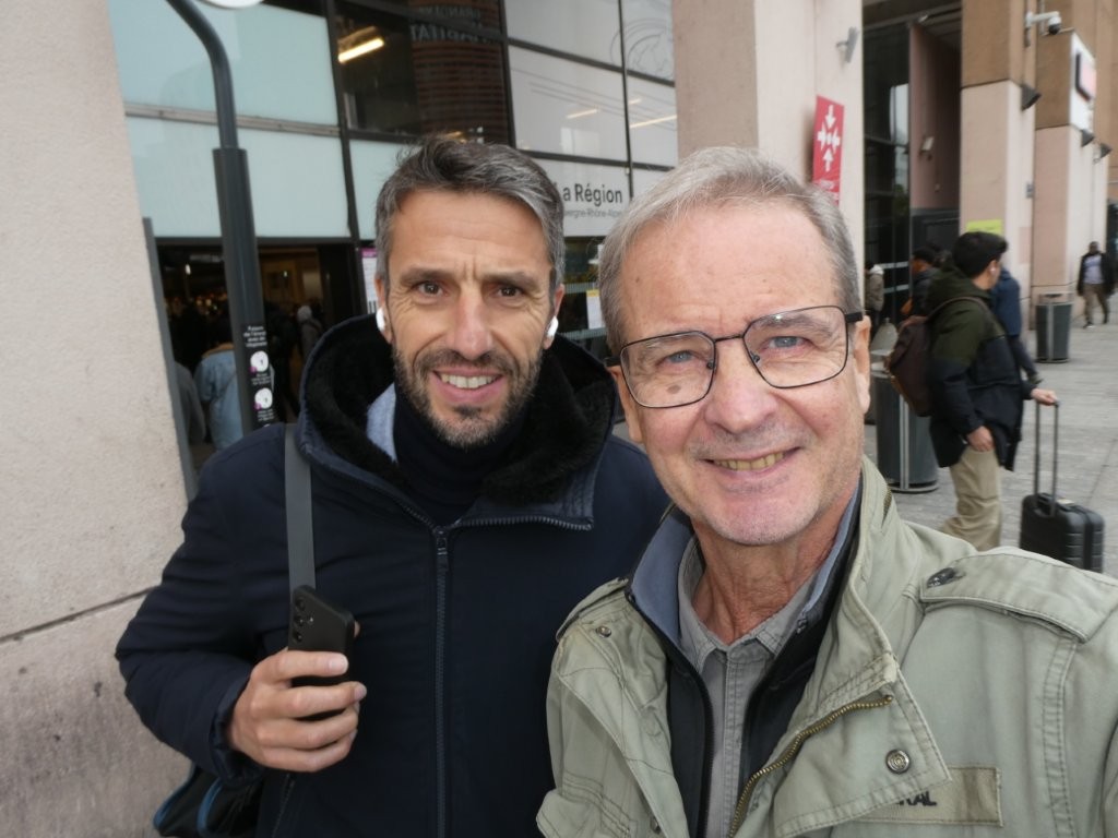 Lire la suite à propos de l’article TONY ESTANGUET A LYON.